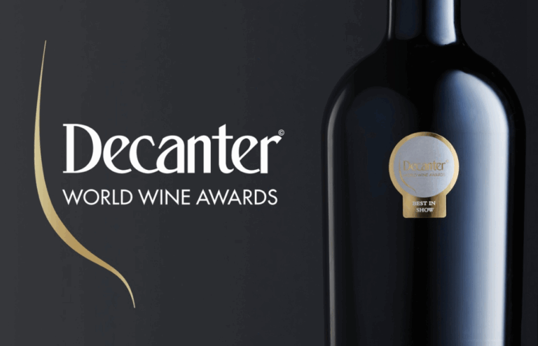 Decanter world wine awards. Gold Medal.