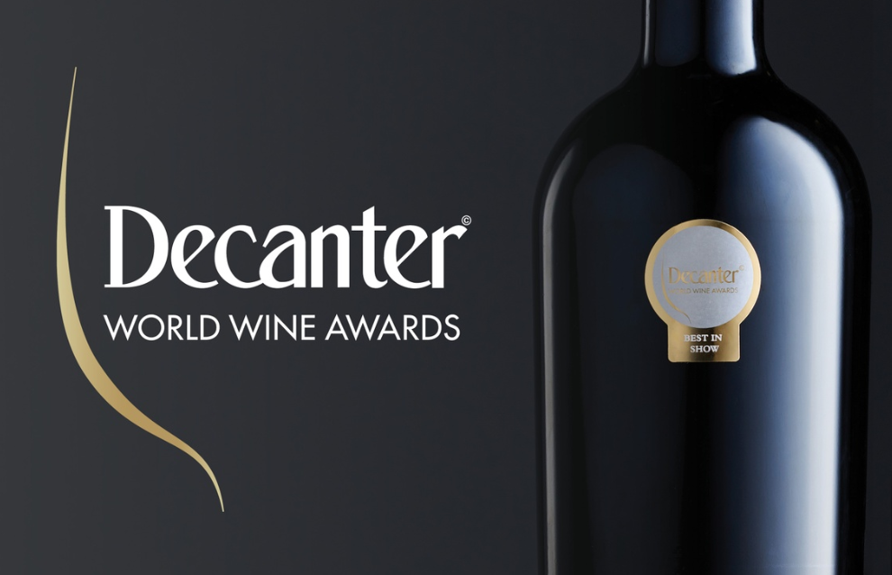 Decanter world wine awards. Gold Medal.